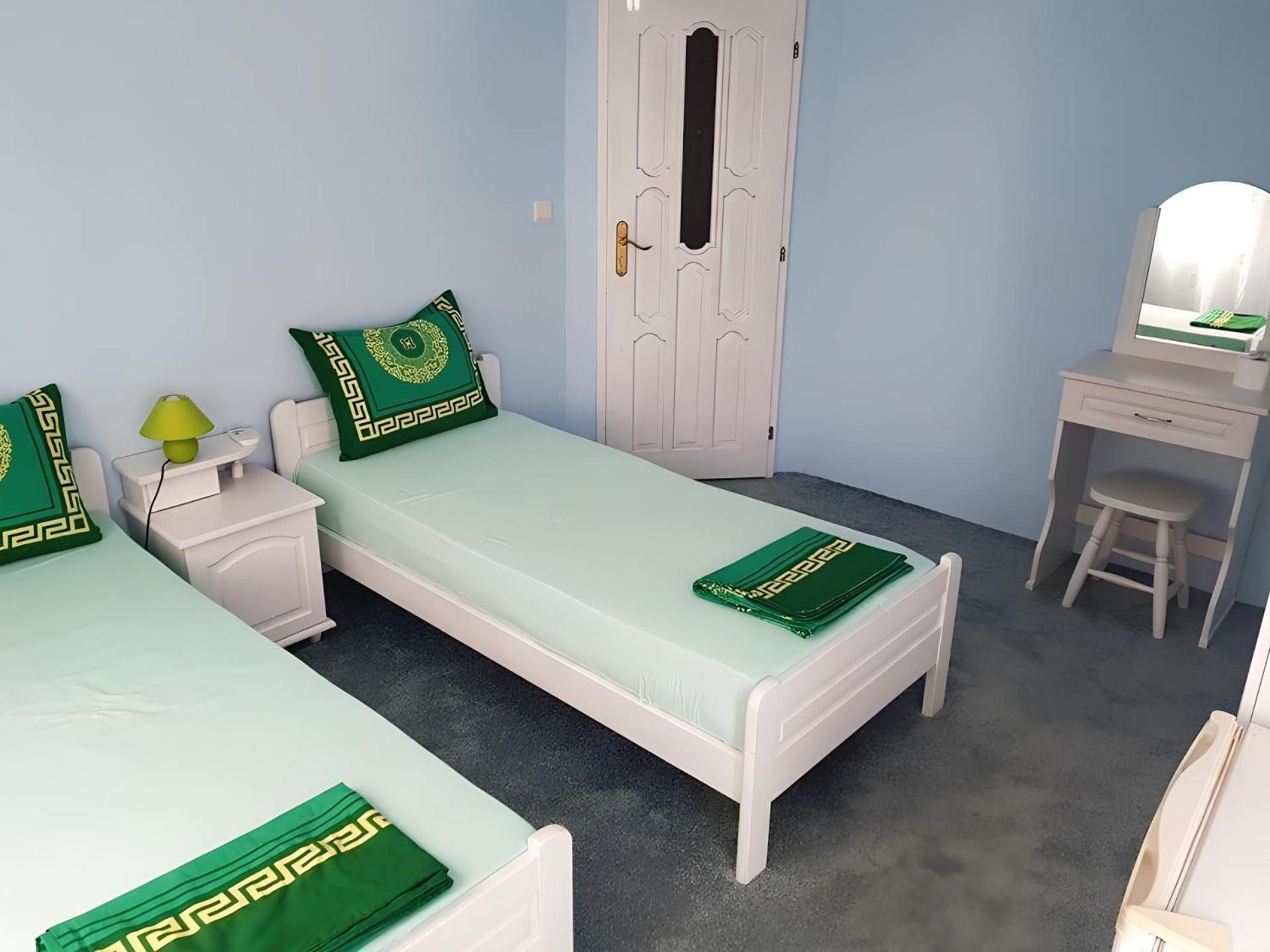 קיטן Guesthouse Flora מראה חיצוני תמונה