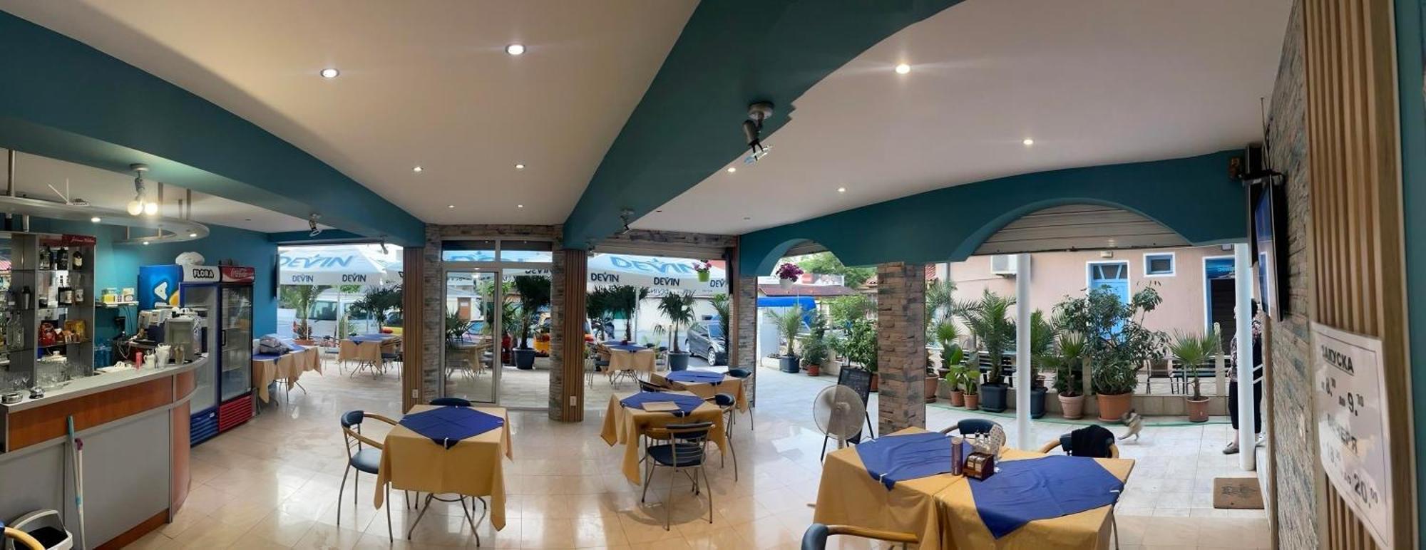 קיטן Guesthouse Flora מראה חיצוני תמונה