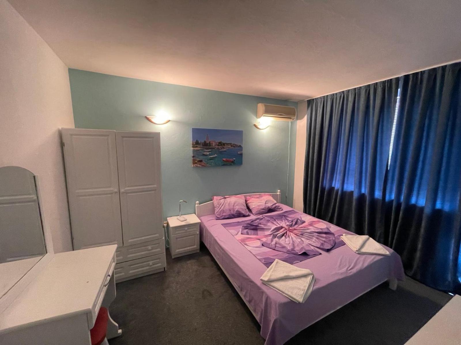 קיטן Guesthouse Flora מראה חיצוני תמונה